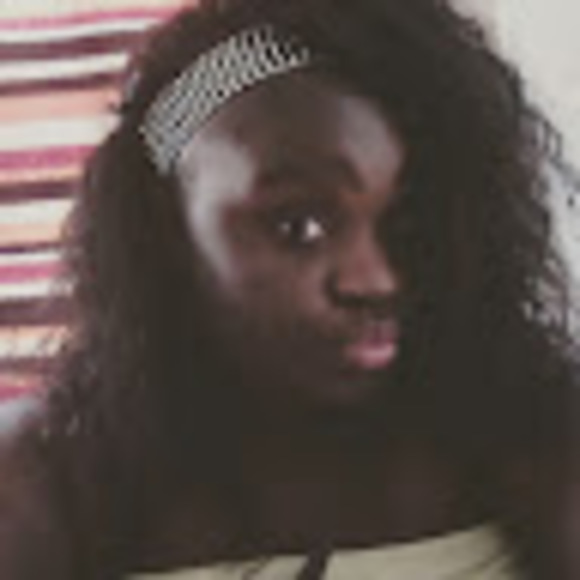 Meet your Posher, Danielle - Picture 1 of 1